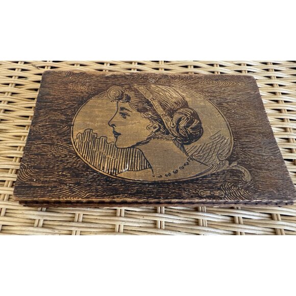 Antique 1910s Flemish Art Pyrography Box Art Nouveau Womans profile - Picture 1 of 9